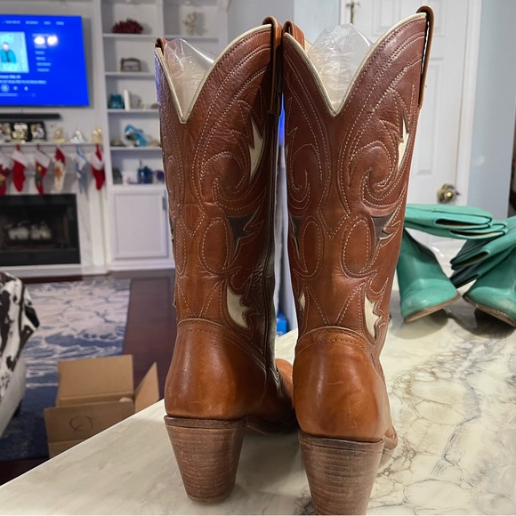 (SOLD) Dingo Cowboy boots size 7.5. Jessica Simpson seen wearing these boots! - Picture 8 of 14